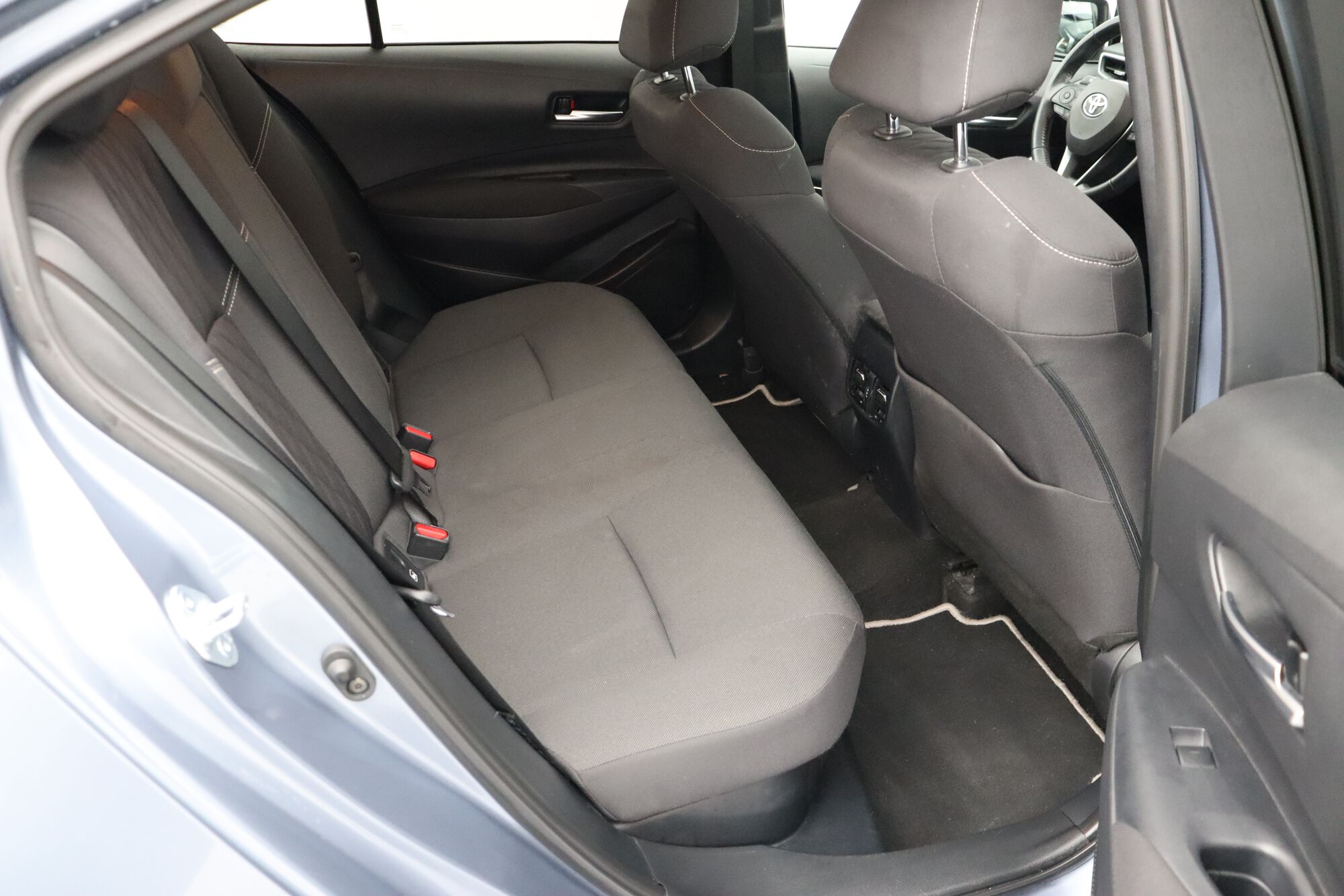Toyota Corolla image number null