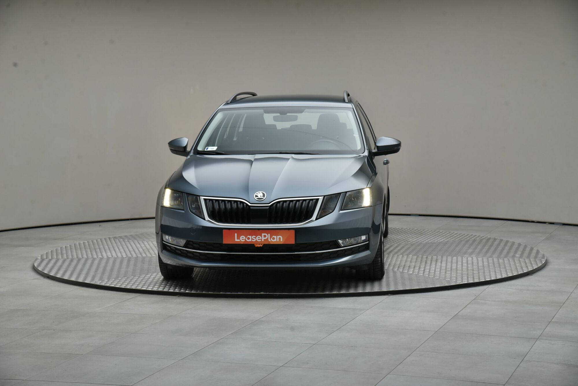 Škoda Octavia Combi image number null