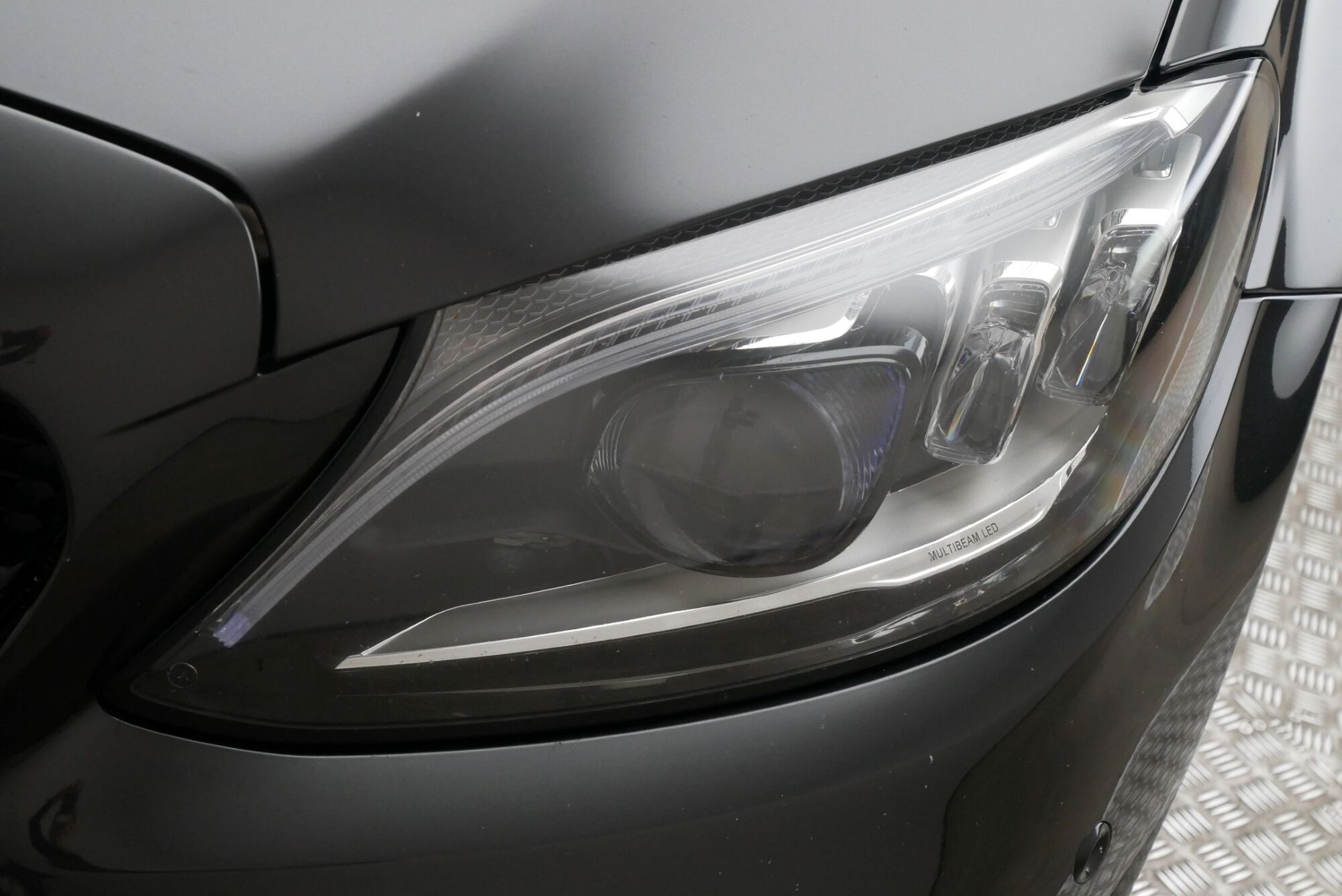 Mercedes-Benz C-Klasse image number null