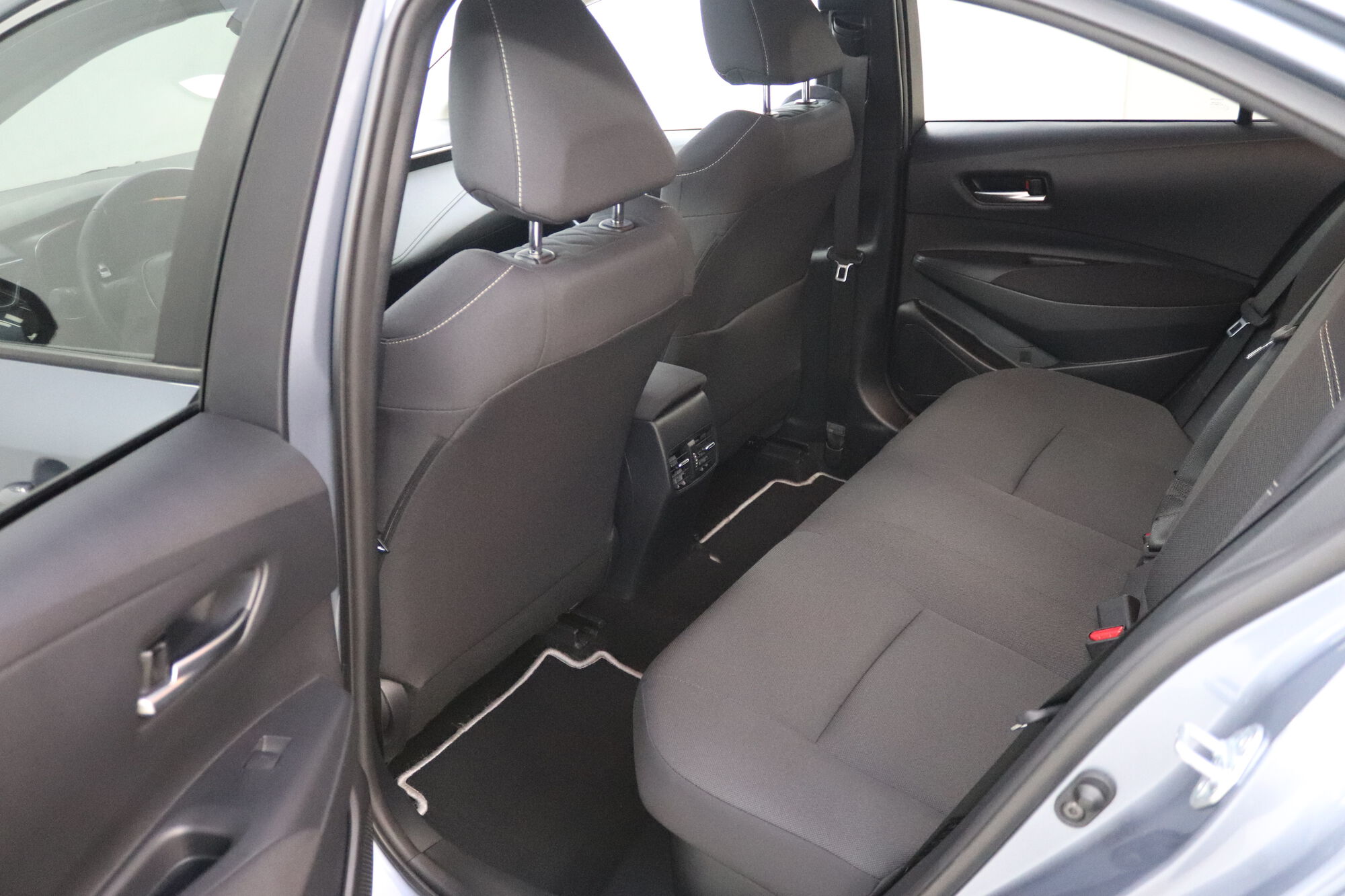 Toyota Corolla image number null