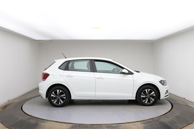 Volkswagen Polo image number null