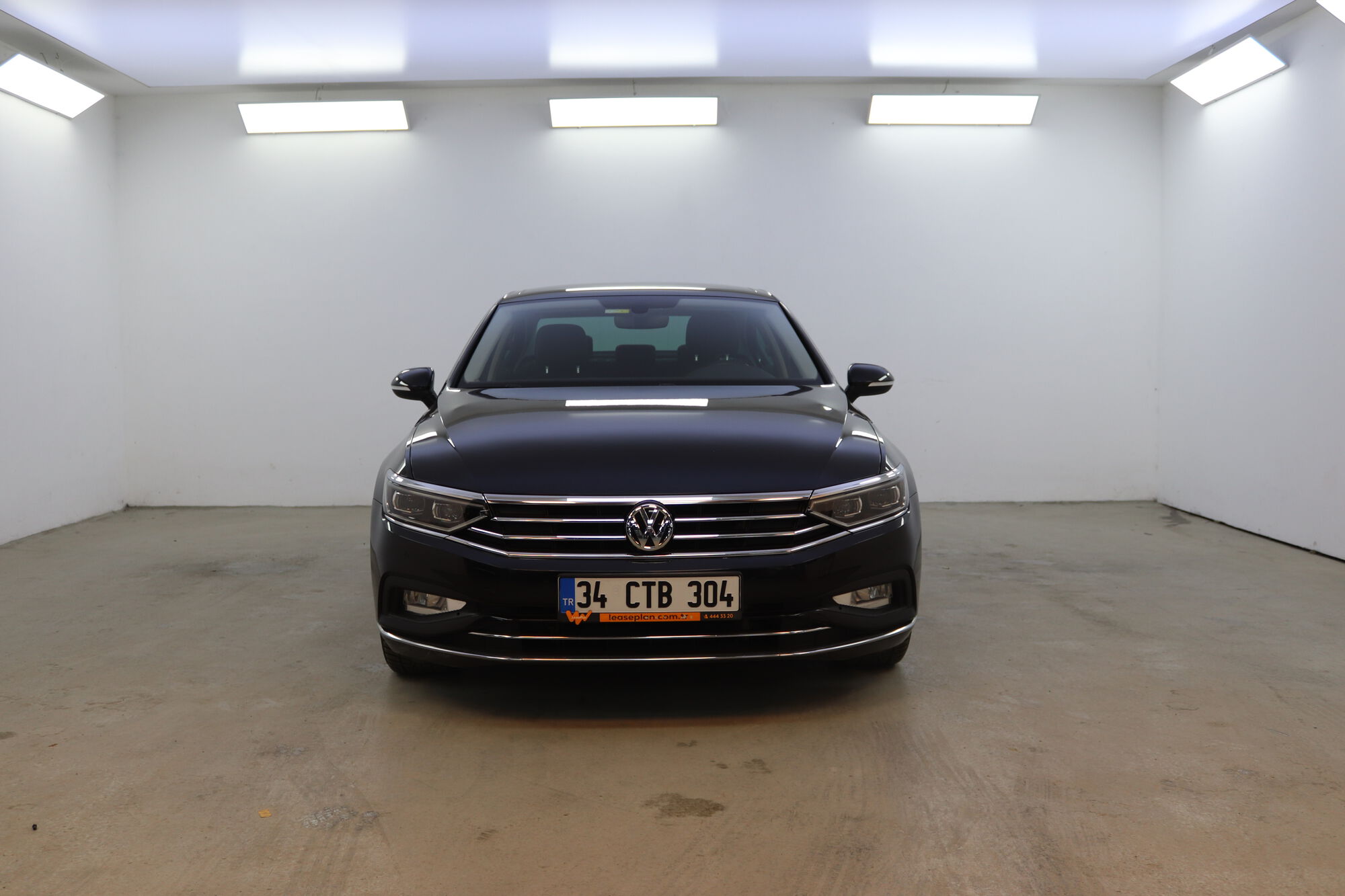 Volkswagen Passat image number null