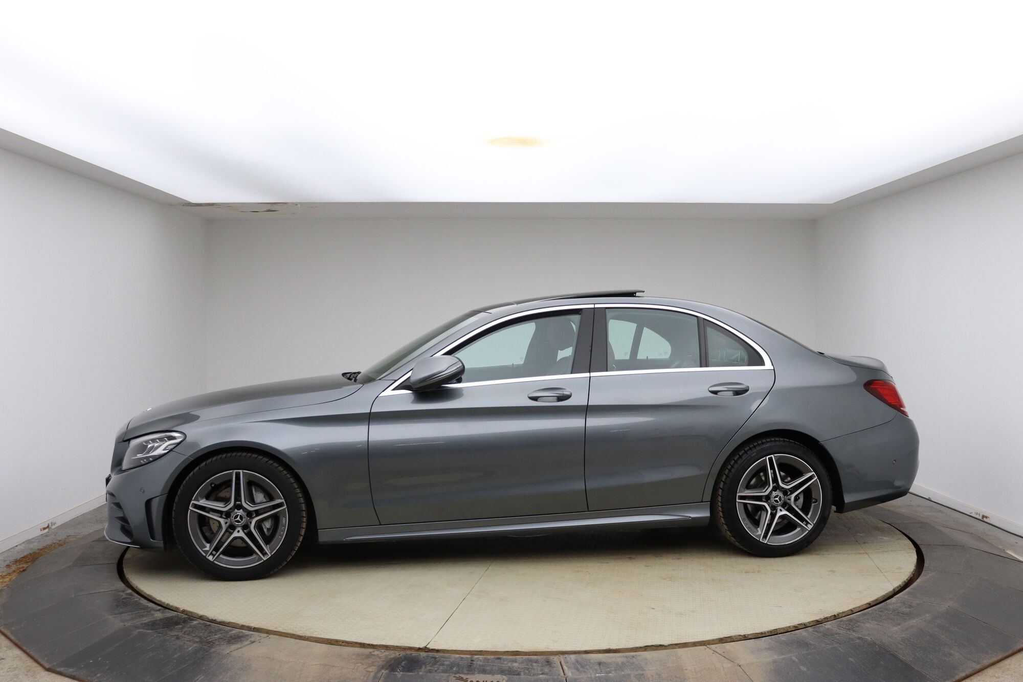 Mercedes-Benz C-serisi image number null