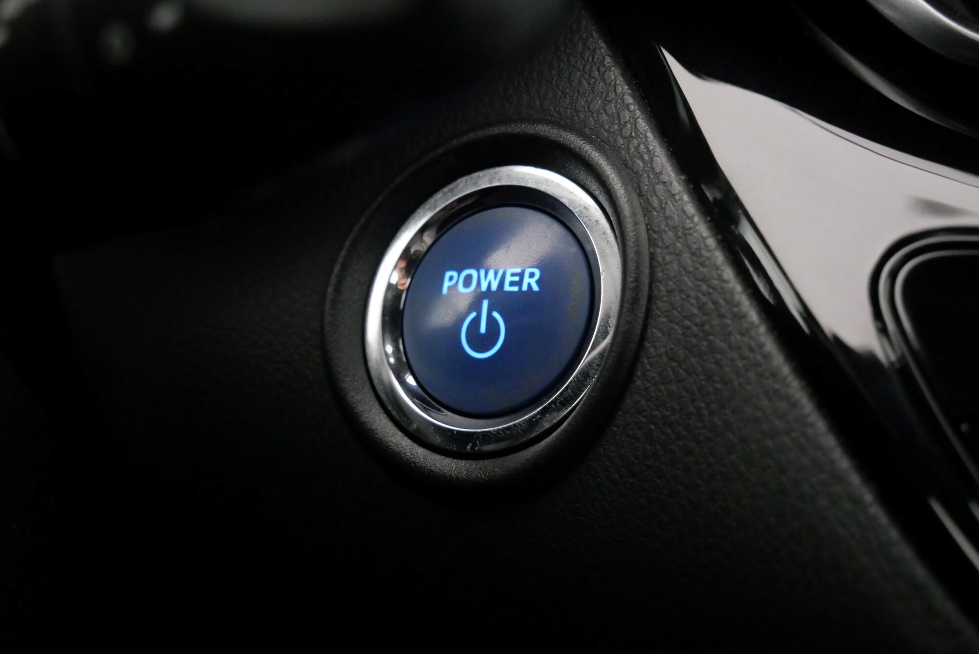 Toyota C-HR image number null