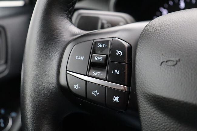 Ford Focus image number null