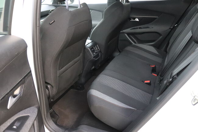 Peugeot 3008 image number null