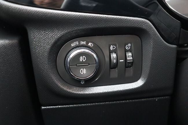 Opel Corsa image number null