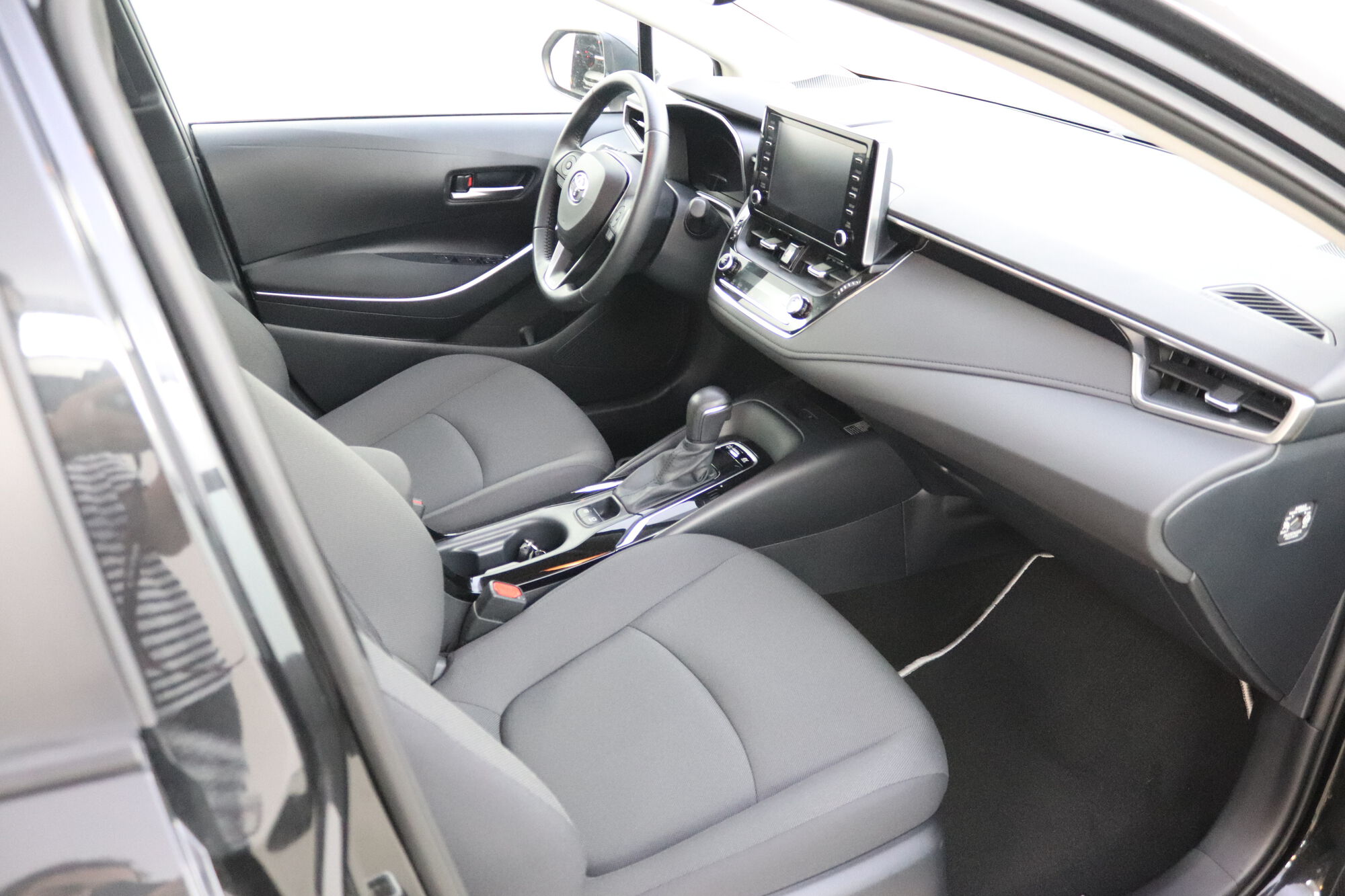 Toyota Corolla image number null