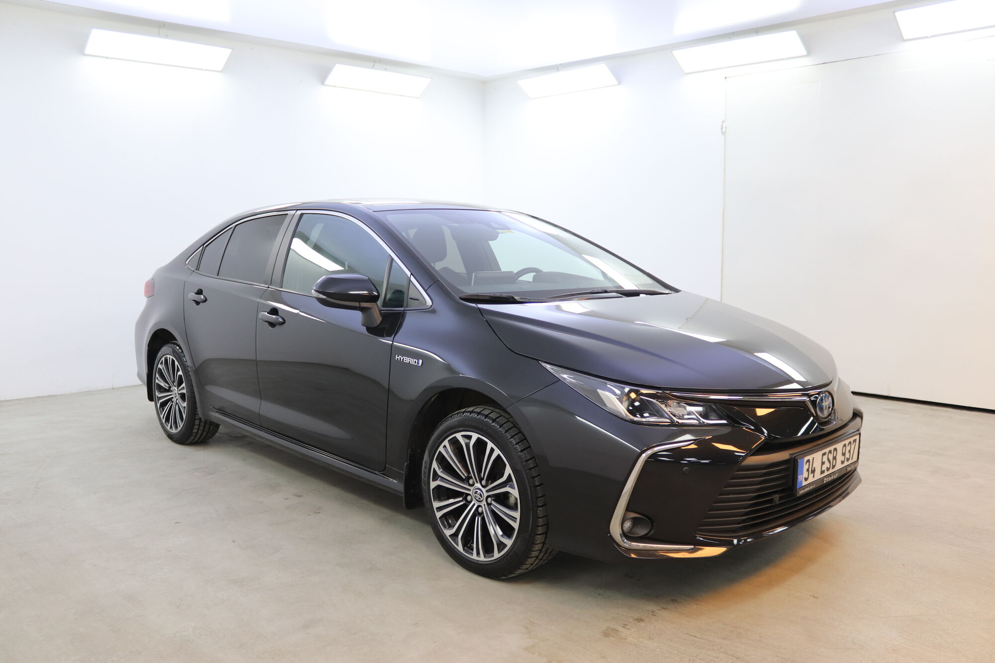 Toyota Corolla image number null