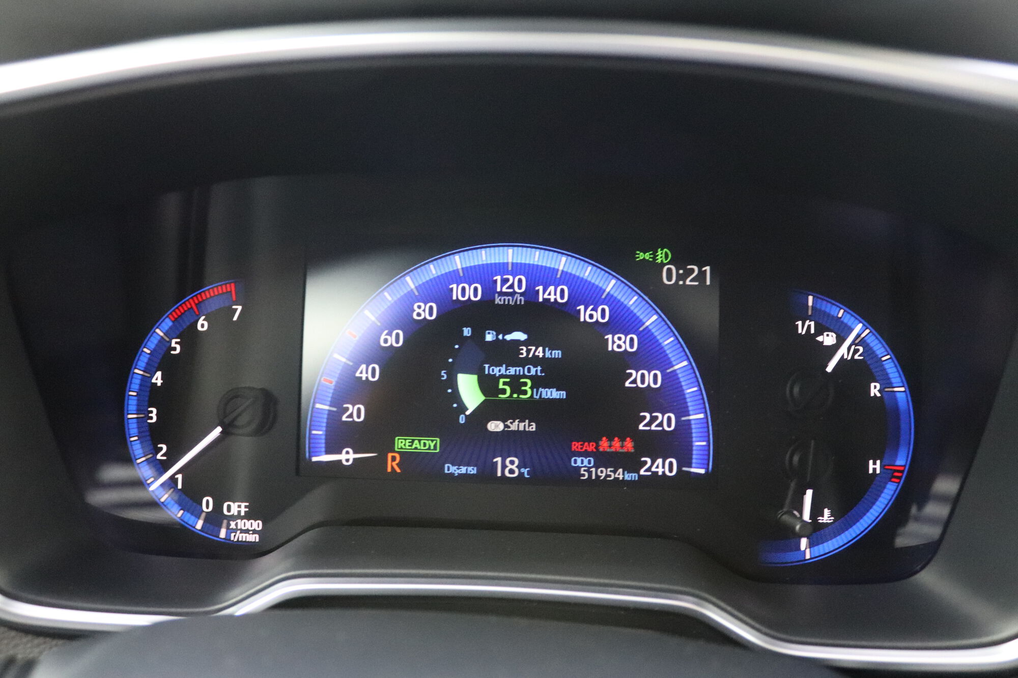 Toyota Corolla image number null