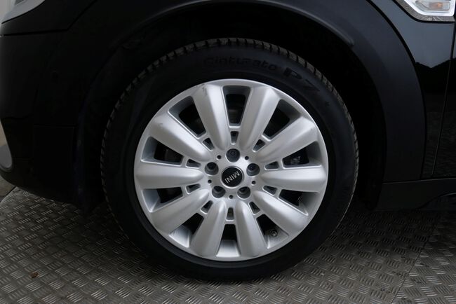MINI Countryman image number null