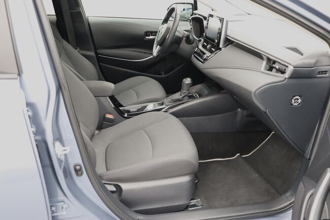 Toyota Corolla image number null