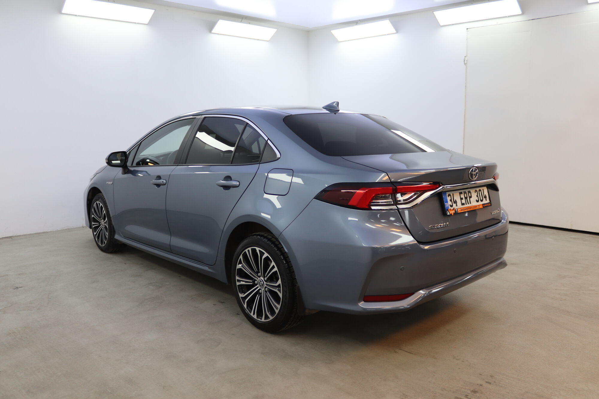 Toyota Corolla image number null