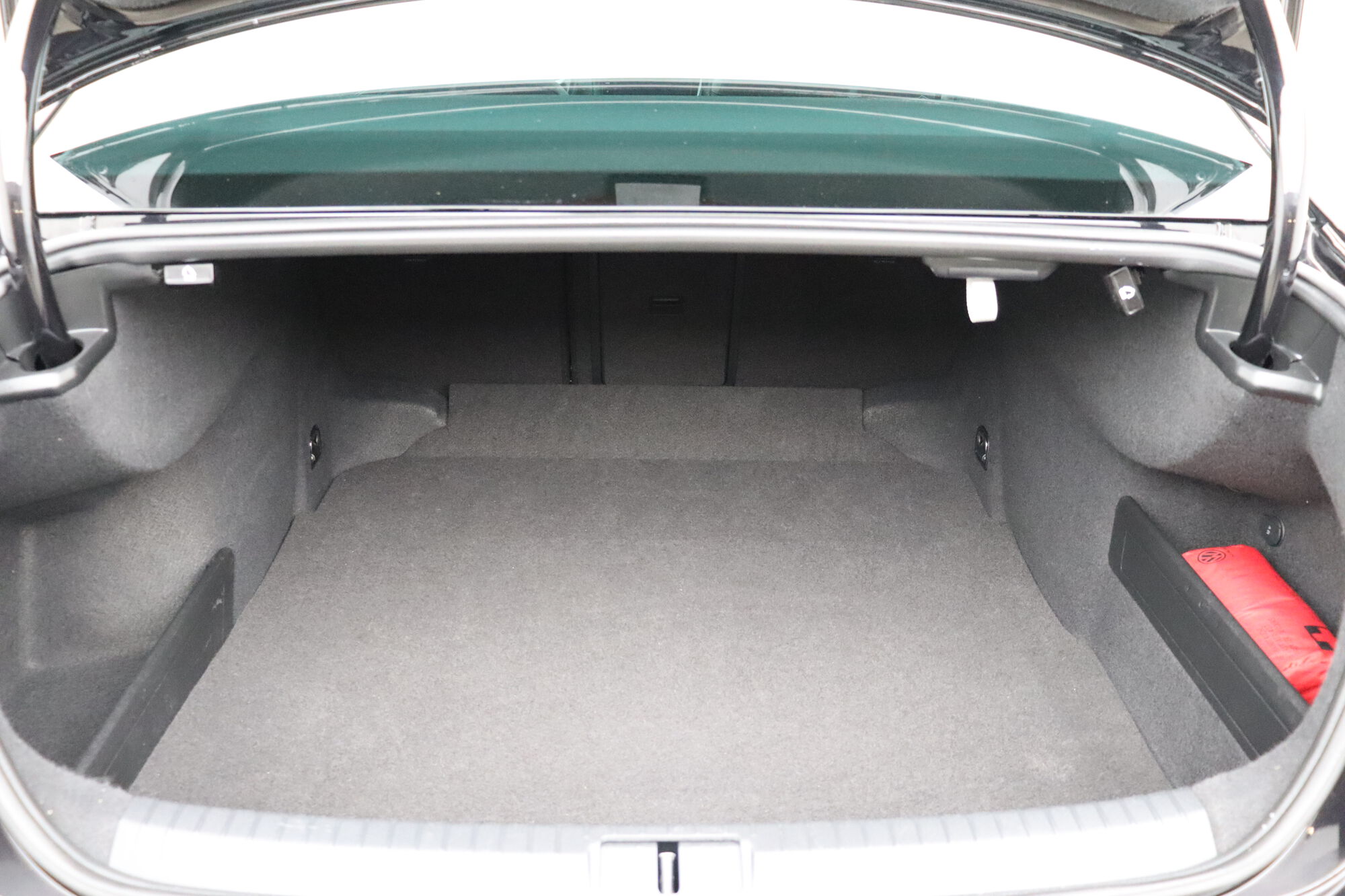 Volkswagen Passat image number null