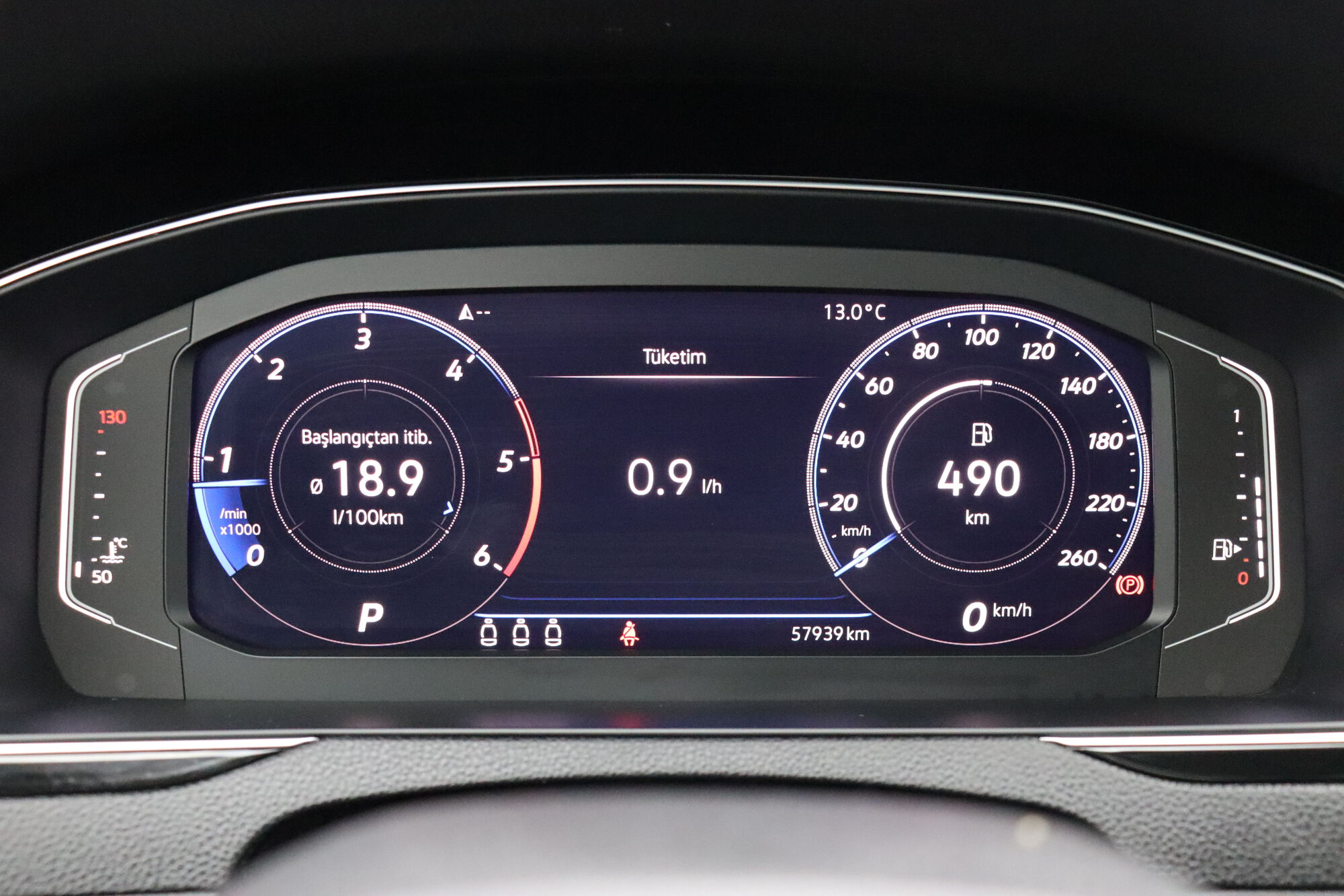 Volkswagen Passat image number null