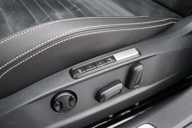 Volkswagen Passat image number null