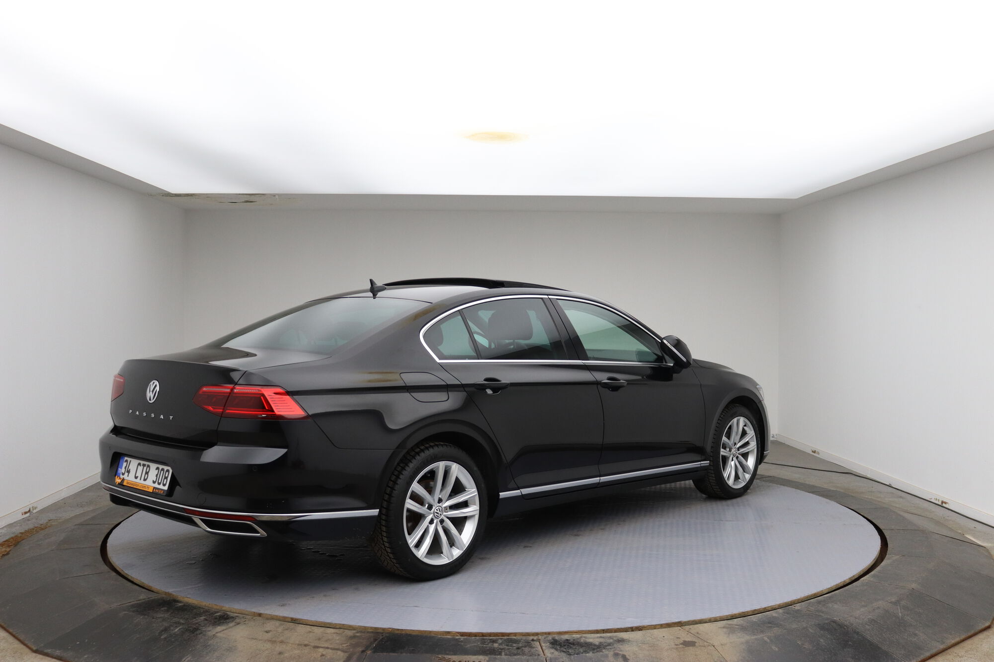 Volkswagen Passat image number null