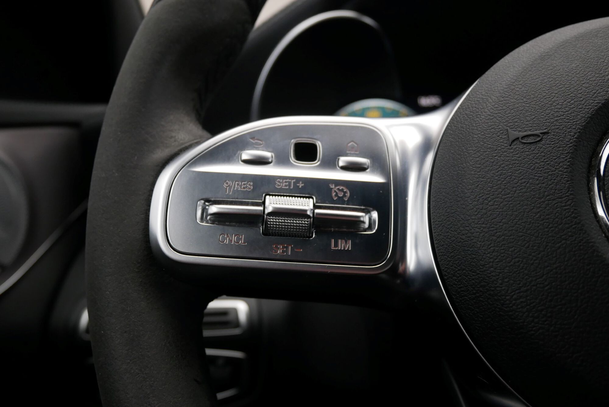 Mercedes-Benz C-Klasse image number null