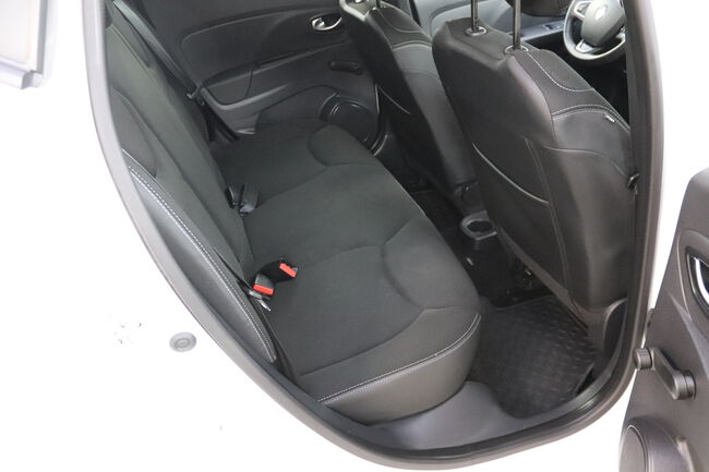 Renault Clio image number null
