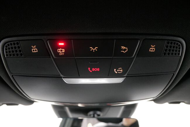 Mercedes-Benz C-Klasse image number null