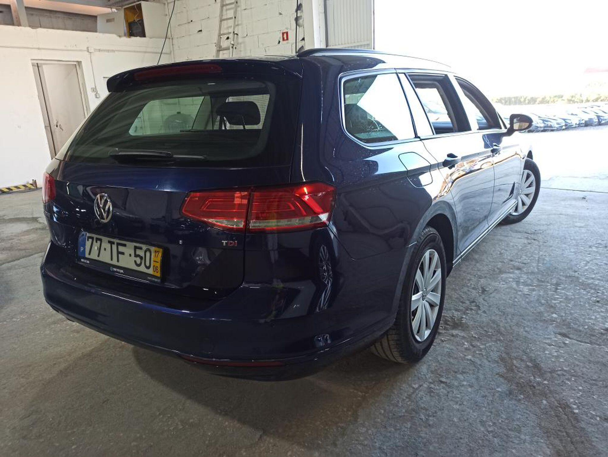 Volkswagen Passat Variant image number null