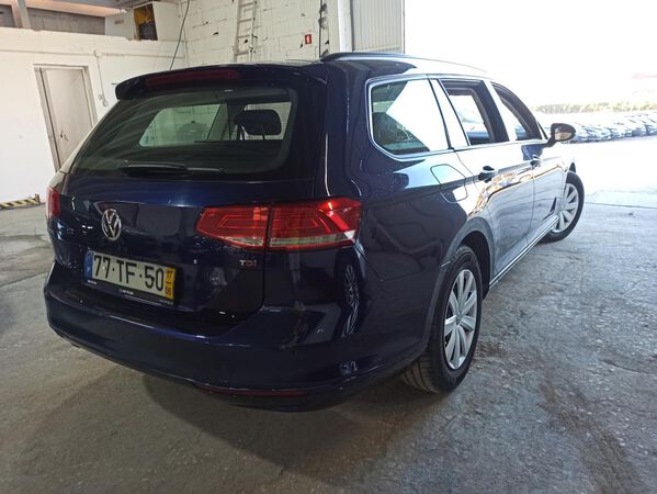 Volkswagen Passat Variant image number null