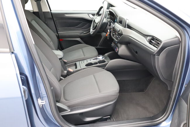 Ford Focus image number null