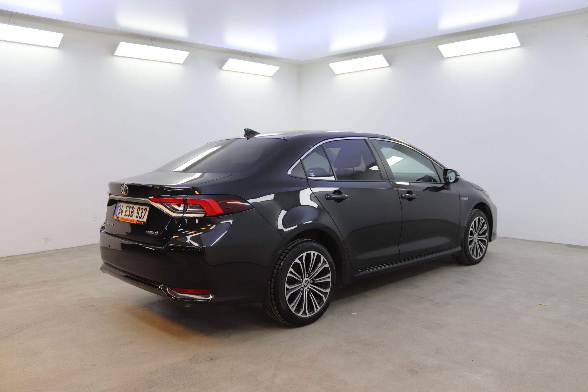 Toyota Corolla image number null