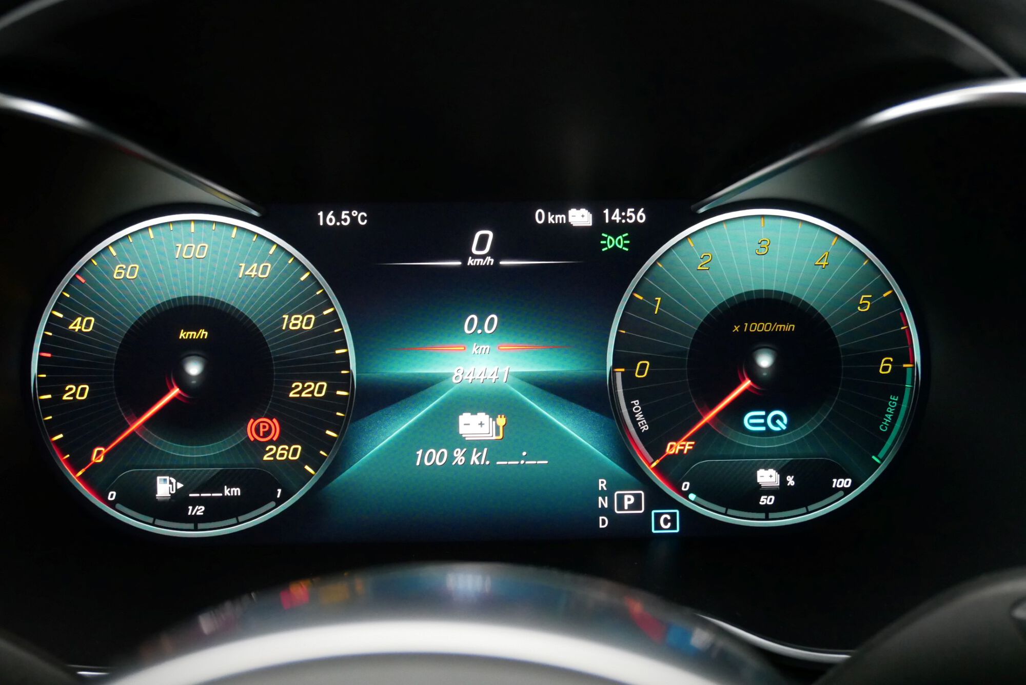Mercedes-Benz C-Klasse image number null