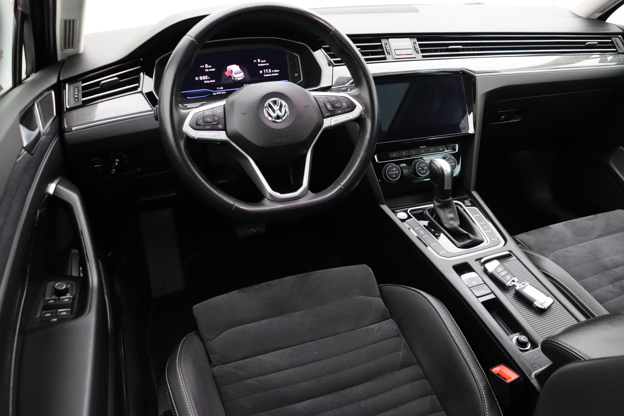 Volkswagen Passat image number null