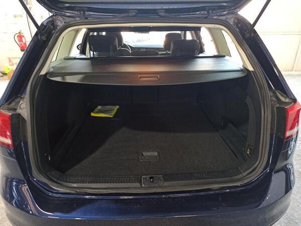 Volkswagen Passat Variant image number null