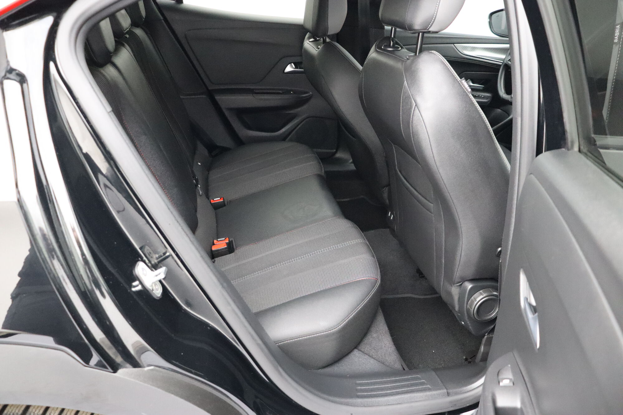 Opel Mokka image number null