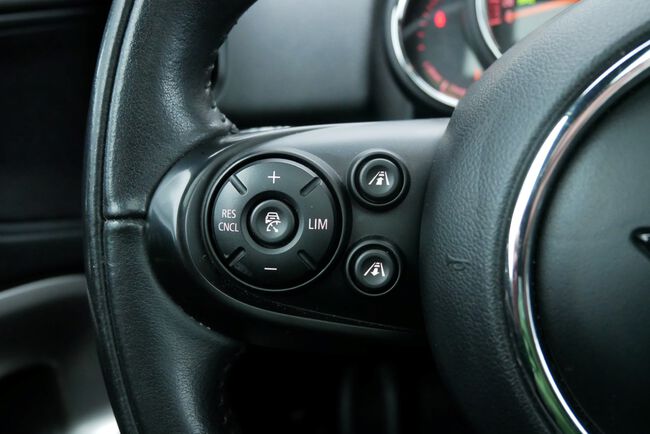 MINI Countryman image number null