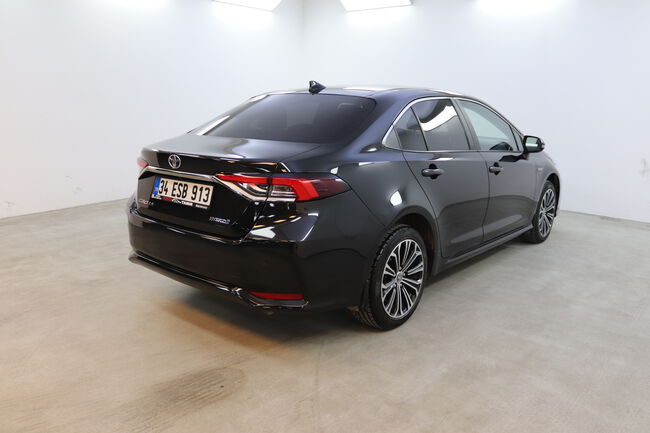 Toyota Corolla image number null
