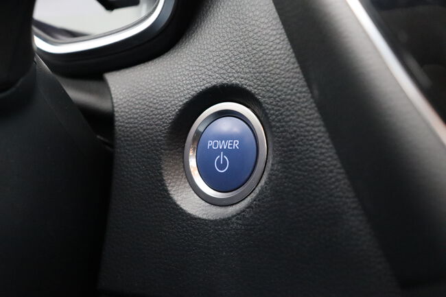 Toyota Corolla image number null