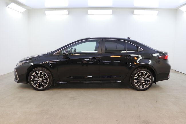 Toyota Corolla image number null
