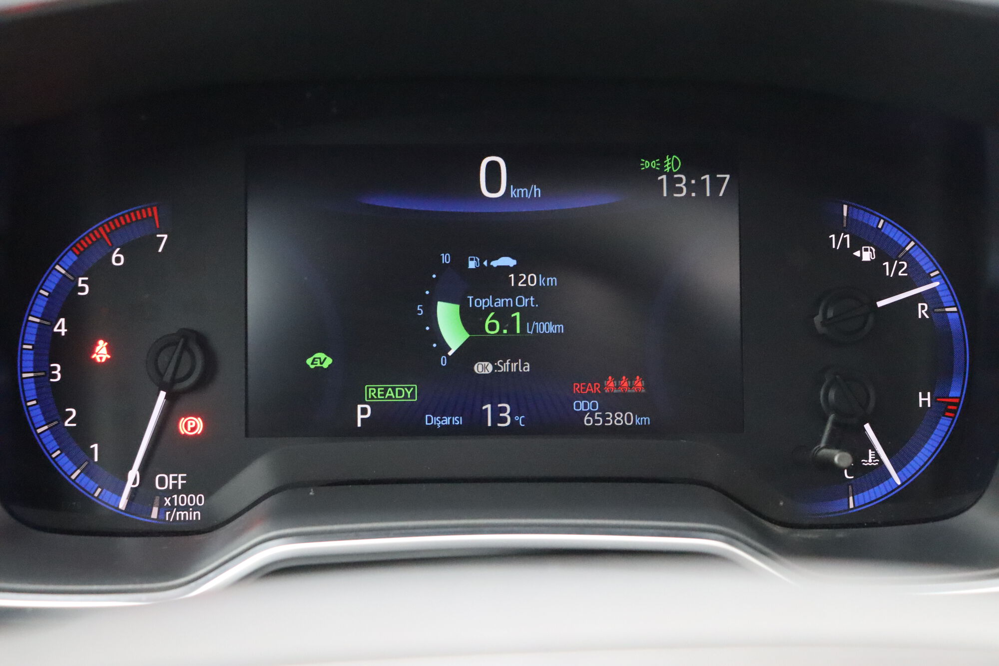 Toyota Corolla image number null