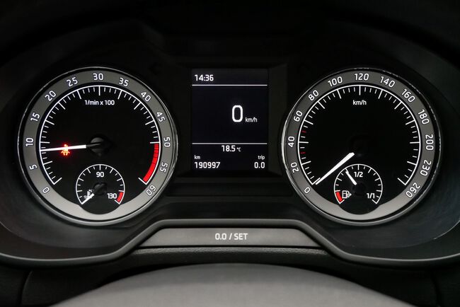 Škoda Octavia Combi image number null