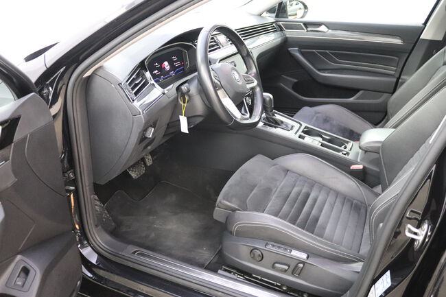 Volkswagen Passat image number null