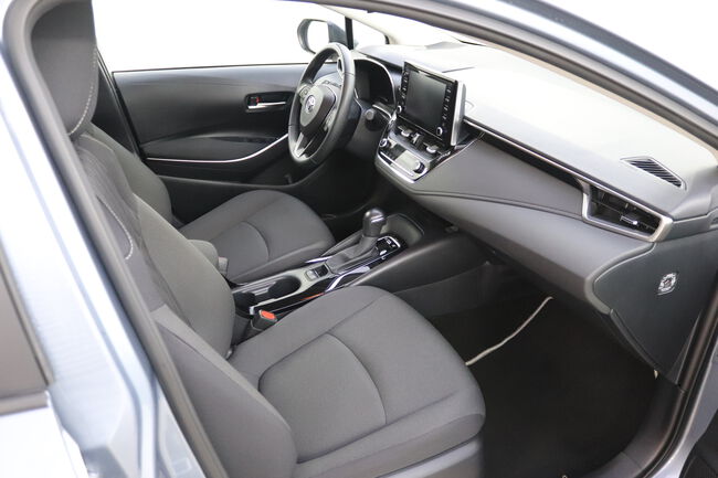 Toyota Corolla image number null