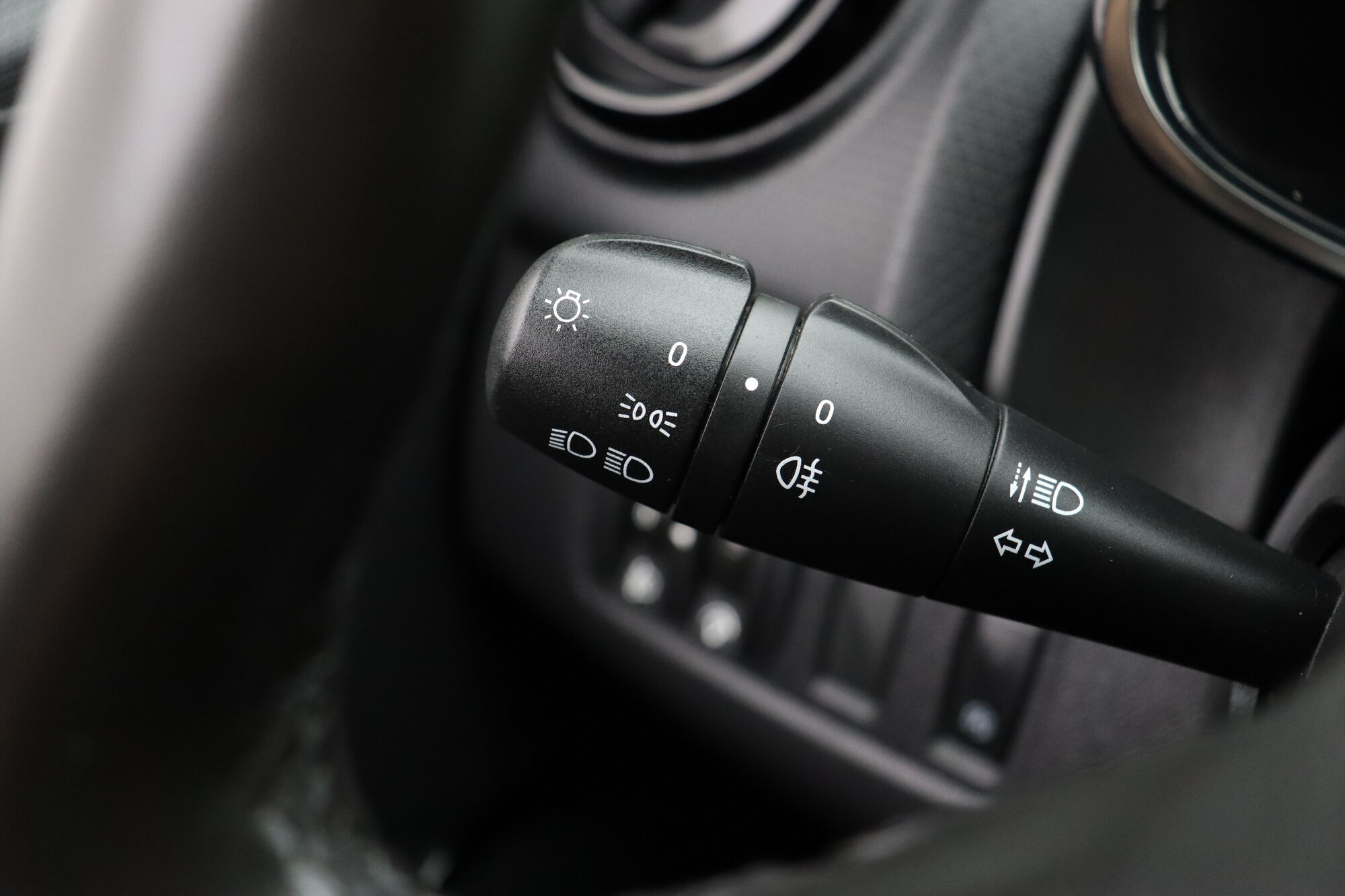 Renault Clio image number null