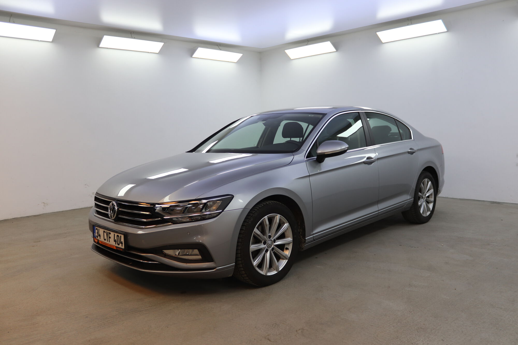 Volkswagen Passat image number null
