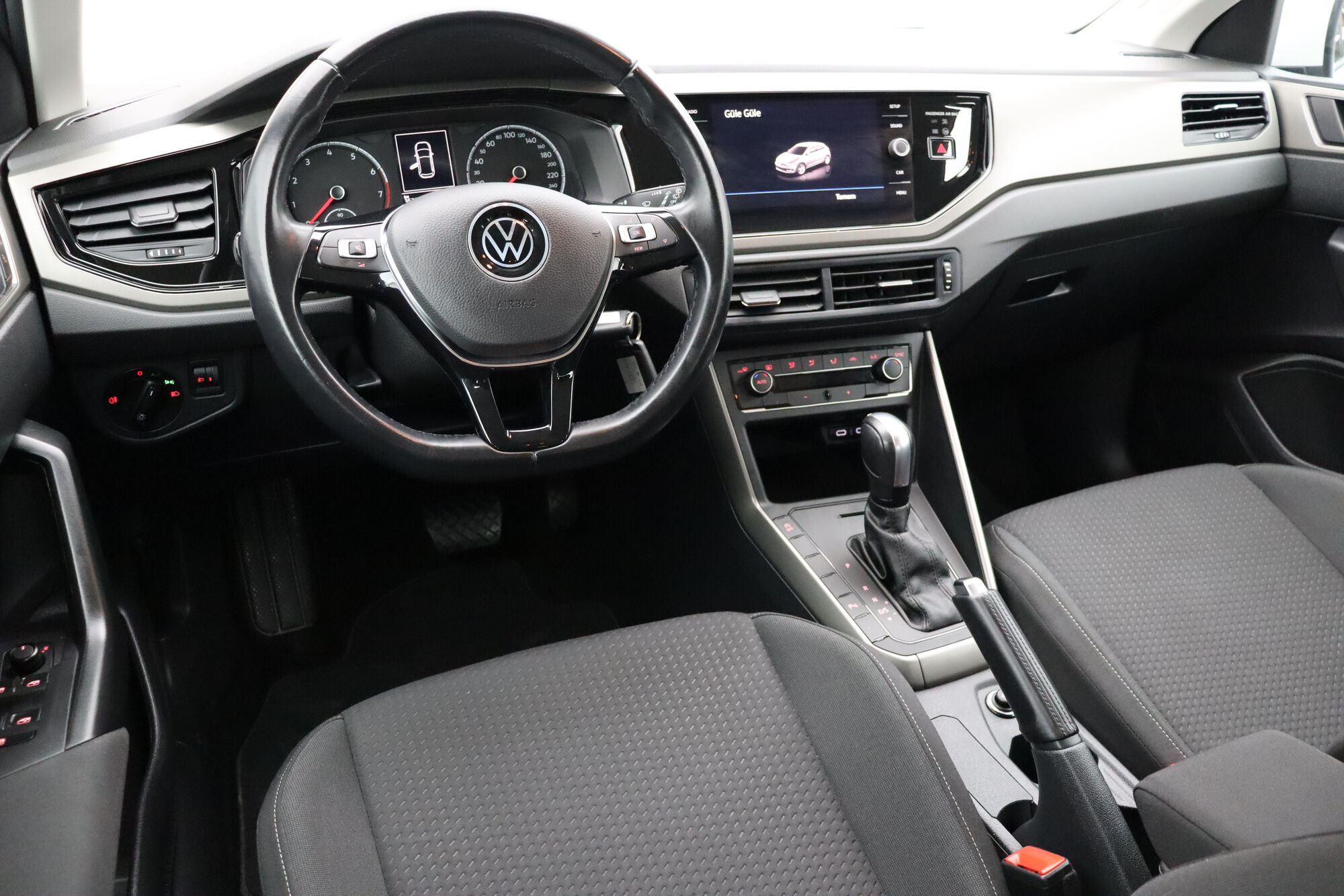 Volkswagen Polo image number null