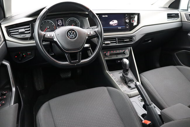 Volkswagen Polo image number null