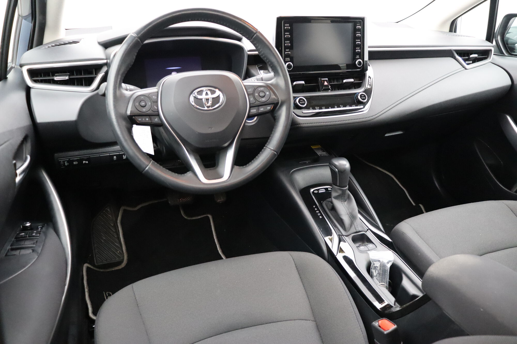 Toyota Corolla image number null