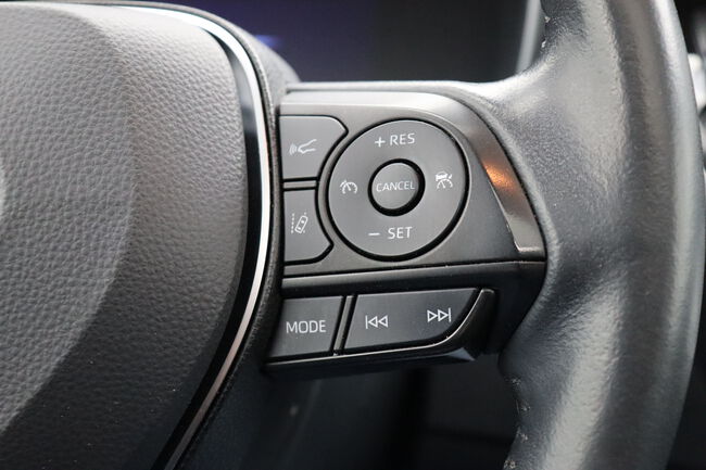 Toyota Corolla image number null