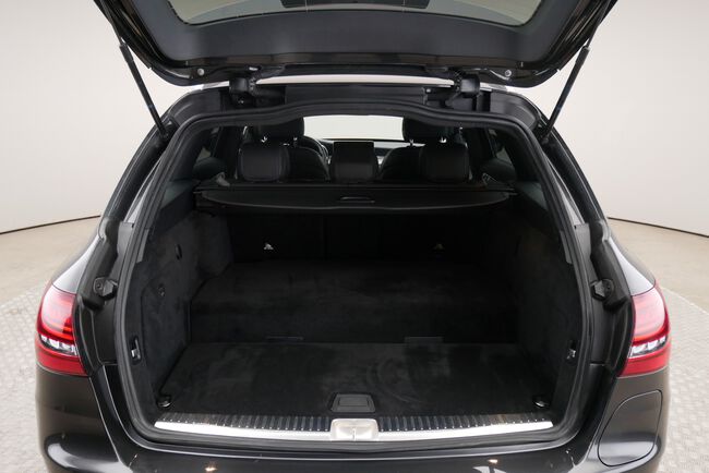 Mercedes-Benz C-Klasse image number null