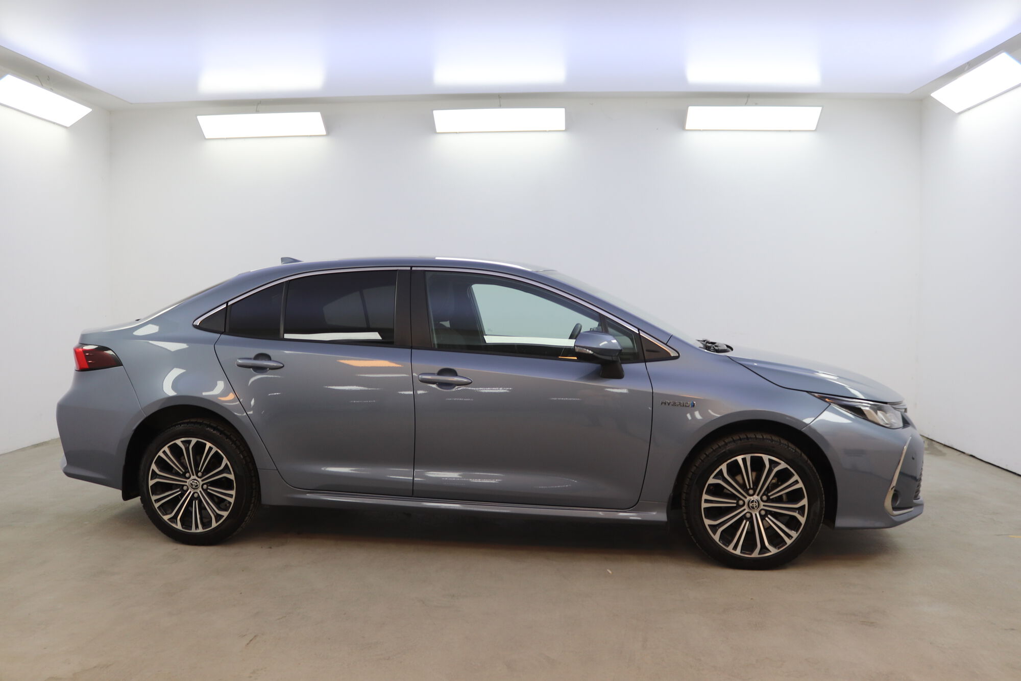 Toyota Corolla image number null