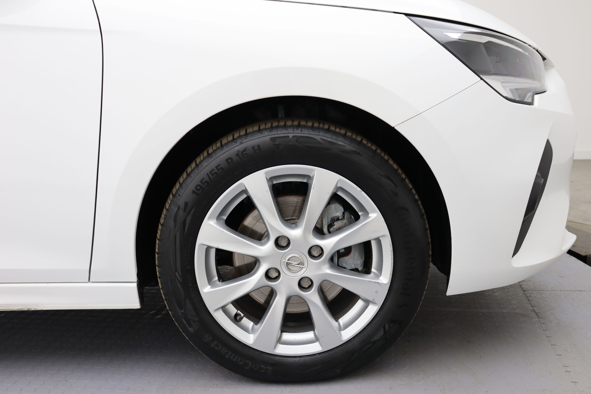 Opel Corsa image number null