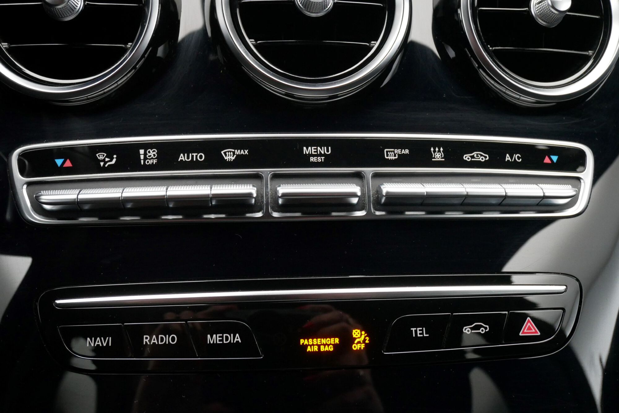 Mercedes-Benz C-Klasse image number null